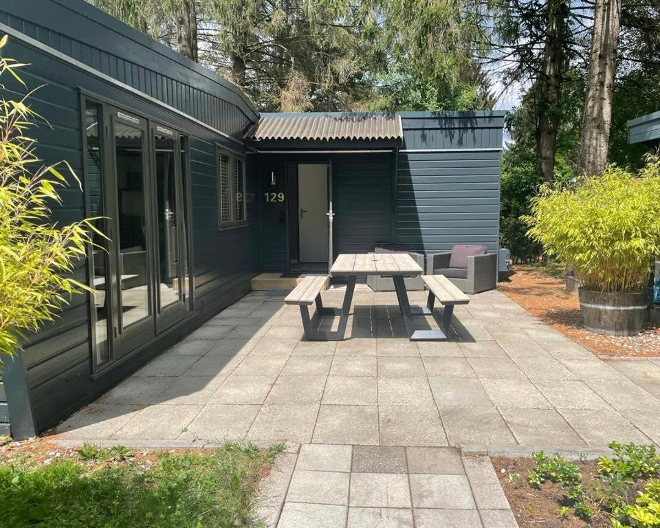 Uniek Chalet Op De Veluwe, In Bosrijke Omgeving. Putten Bagian luar foto